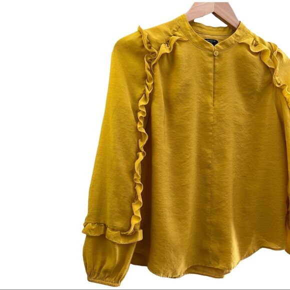 😊 3/$30 
Ann Taylor Sz SP long sleeve ruffled top mustard yellow/gold EUC - Picture 5 of 11